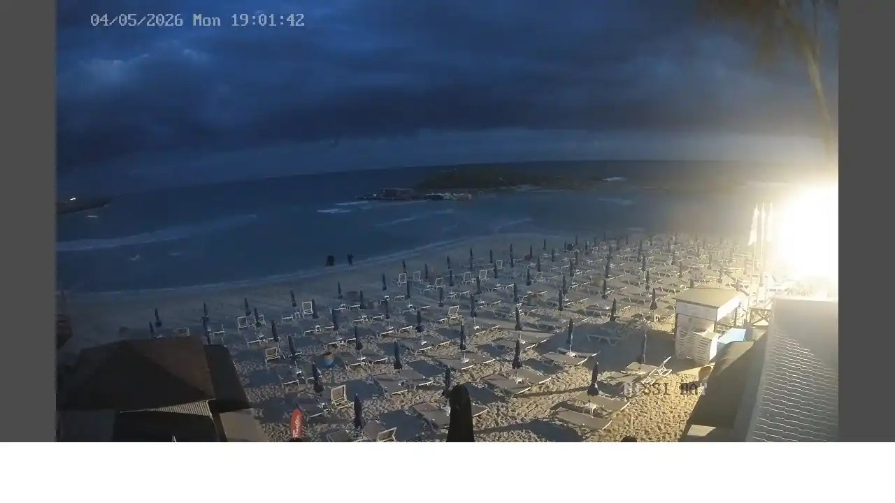 Webcam snapshot from :city — May 4, 2026 17:00