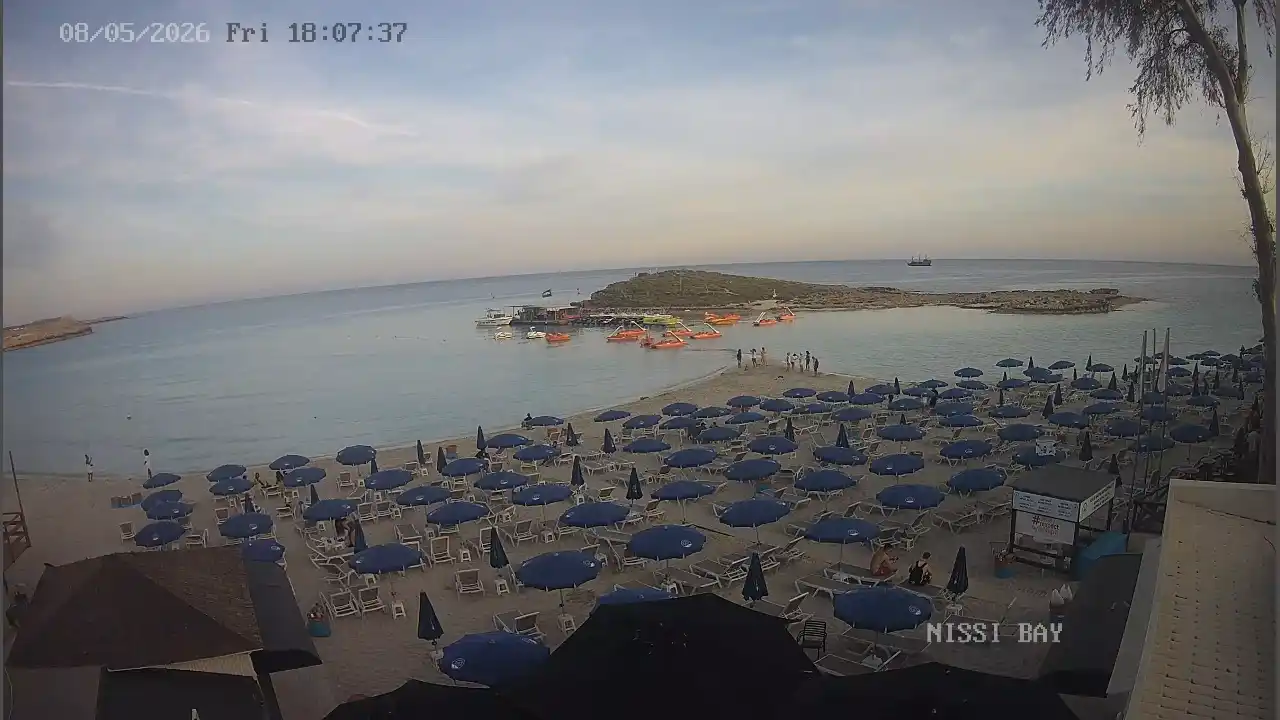 Webcam snapshot from :city — May 8, 2026 16:00
