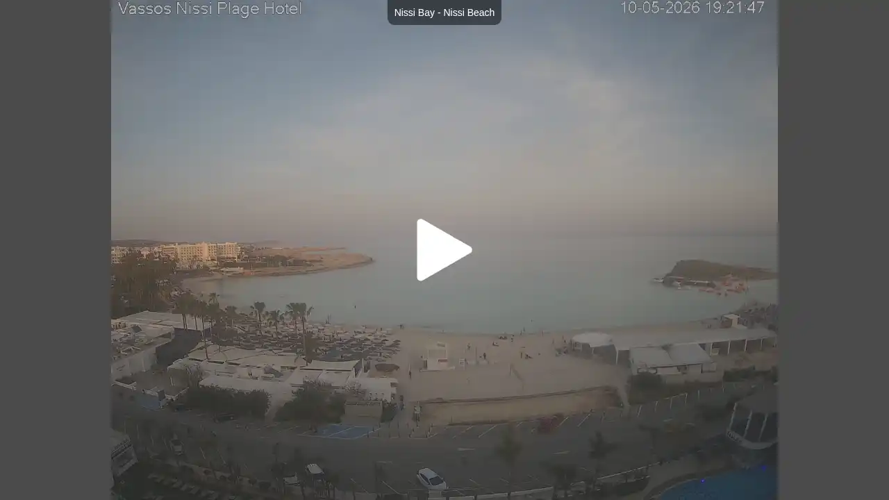 Webcam snapshot from :city — May 10, 2026 17:00
