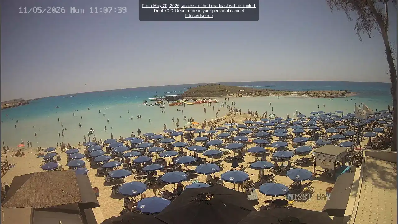 Webcam snapshot from :city — May 11, 2026 09:00