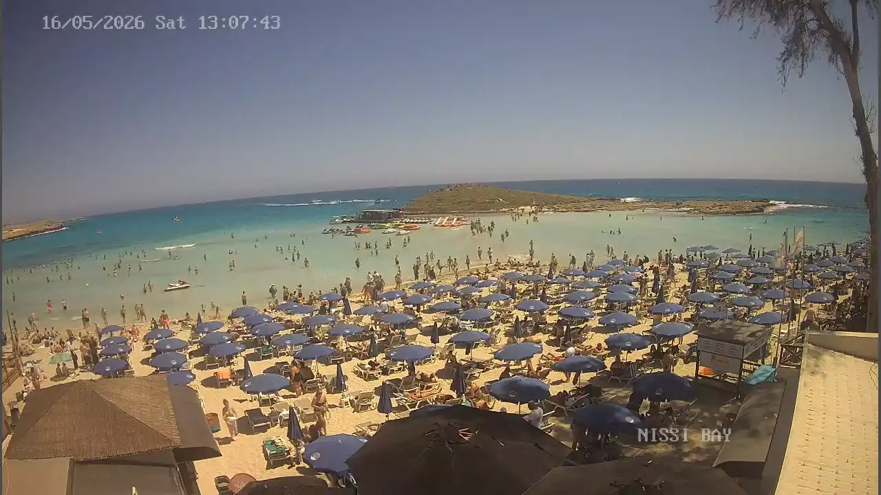 Webcam snapshot from :city — May 16, 2026 11:00