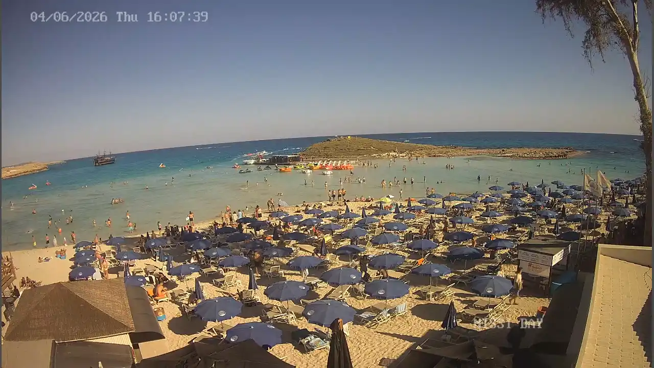 Webcam snapshot from :city — June 4, 2026 14:00