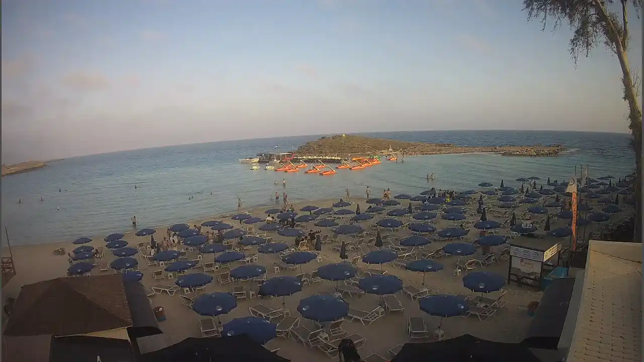 Webcam snapshot from :city — June 7, 2026 16:00