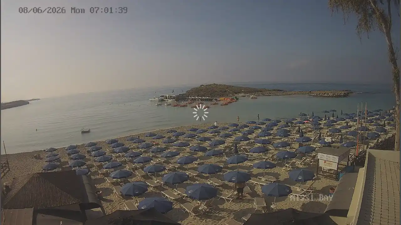Webcam snapshot from :city — June 8, 2026 05:00