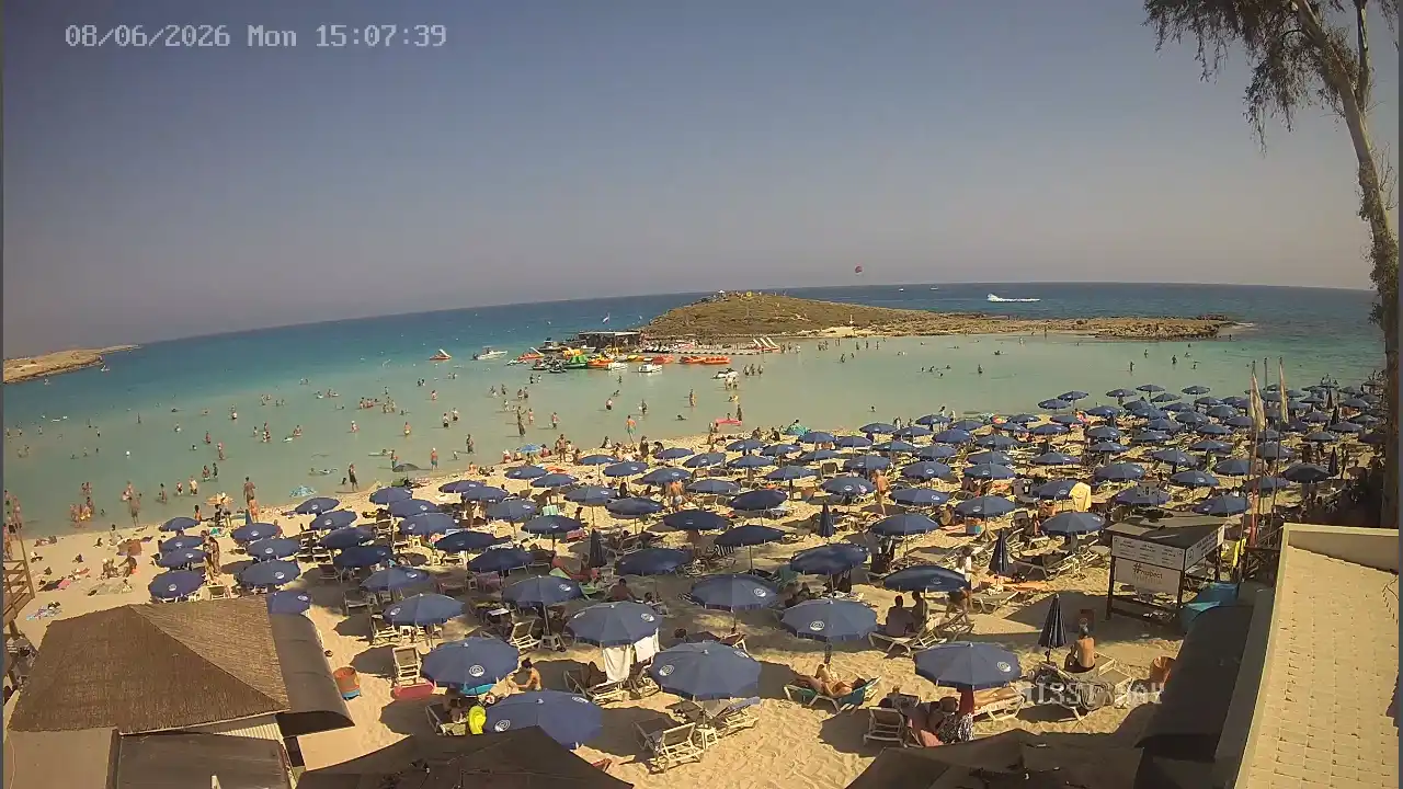Webcam snapshot from :city — June 8, 2026 13:00