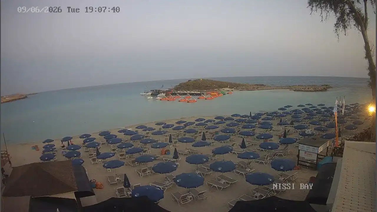 Webcam snapshot from :city — June 9, 2026 17:00