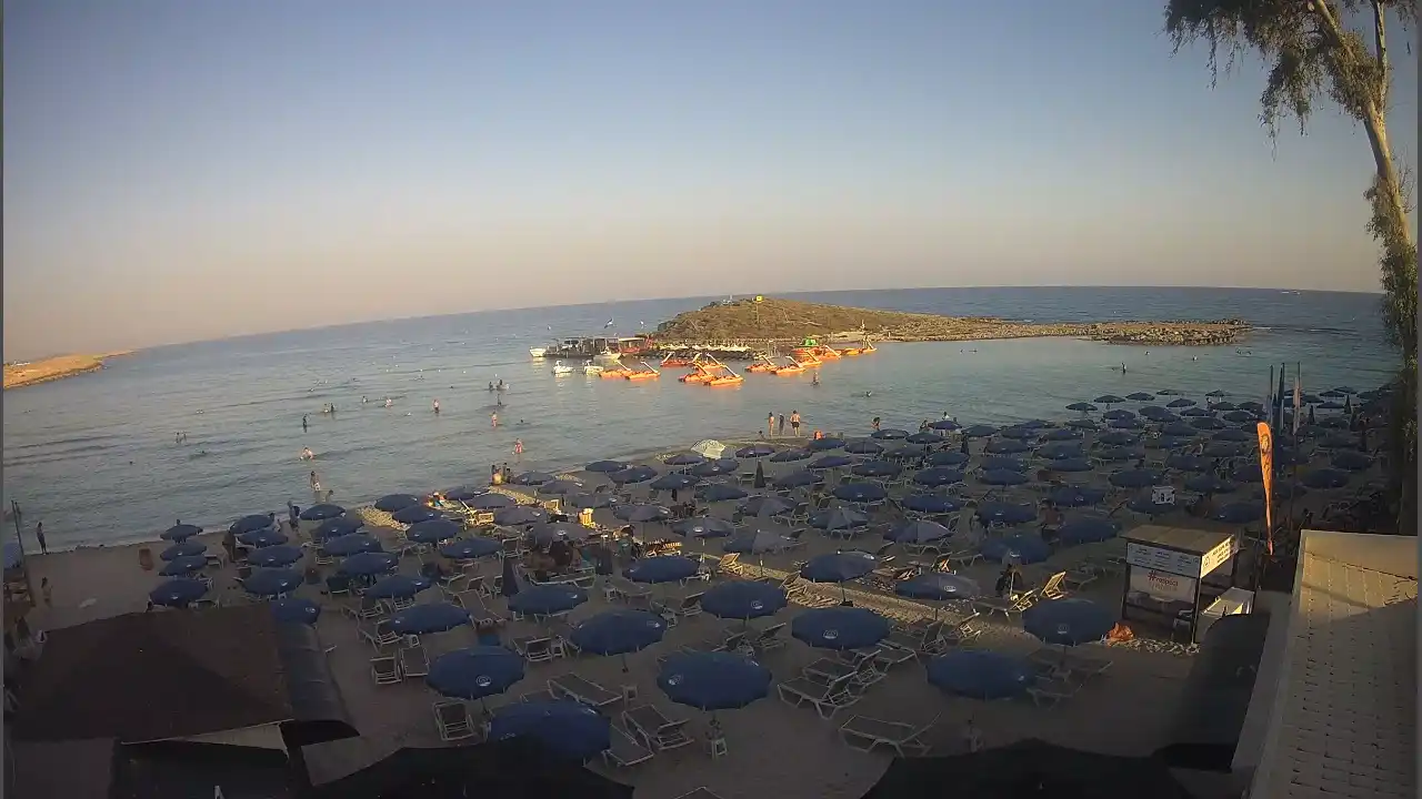Webcam snapshot from :city — June 27, 2026 16:00