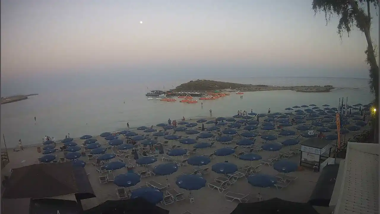 Webcam snapshot from :city — June 27, 2026 17:00