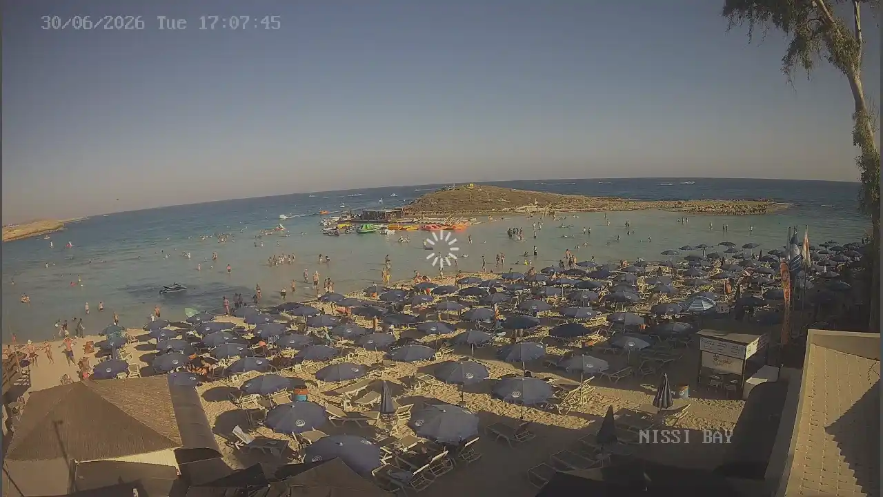 Webcam snapshot from :city — June 30, 2026 15:00
