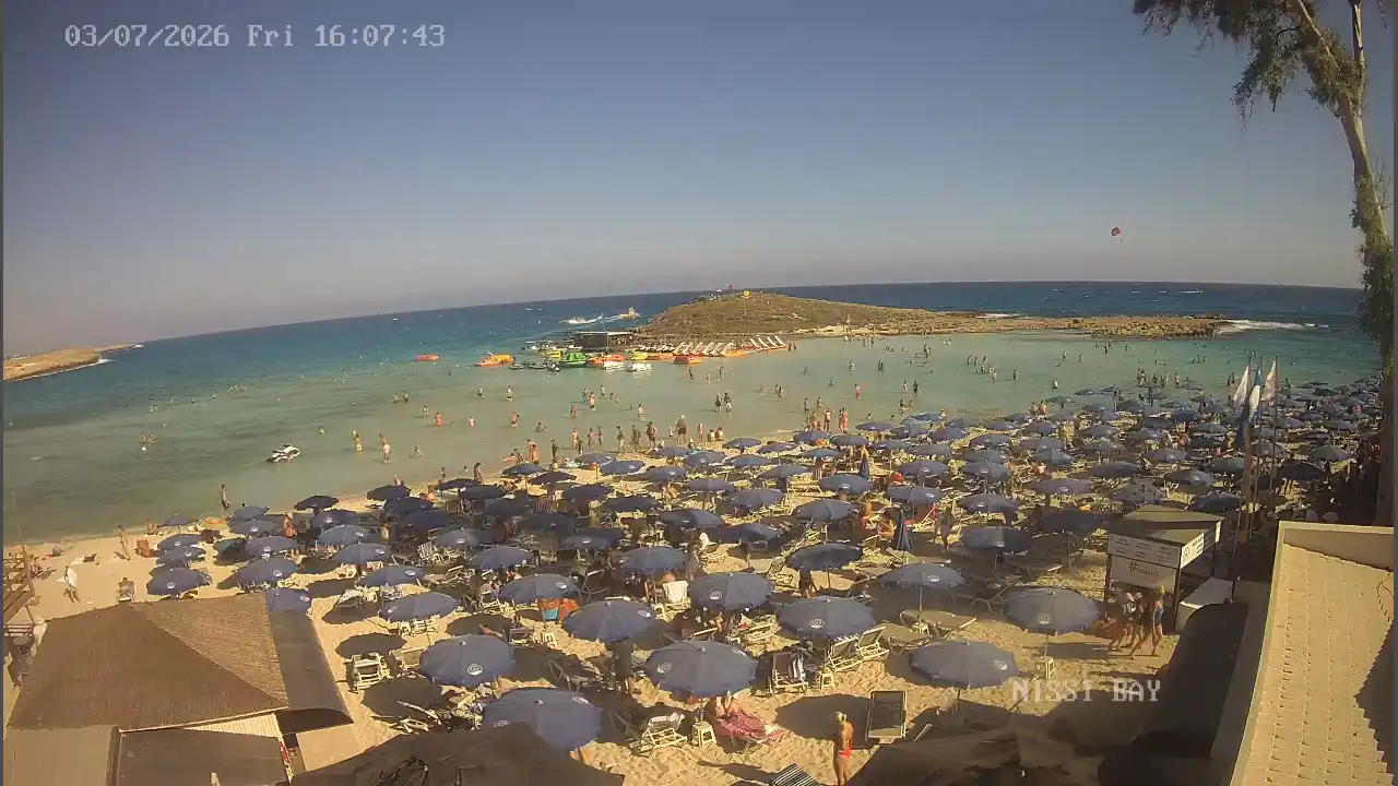Webcam snapshot from :city — July 3, 2026 14:00