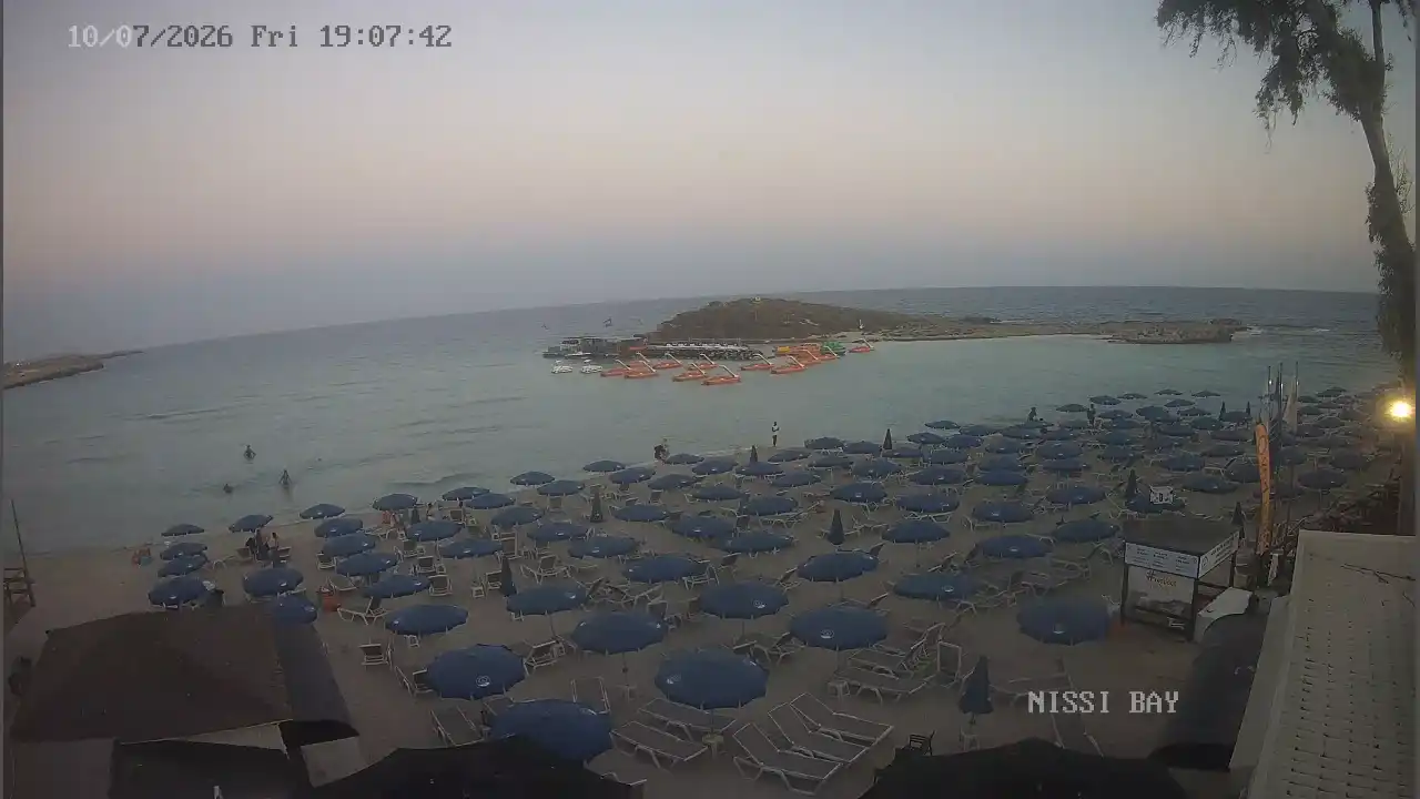 Webcam snapshot from :city — July 10, 2026 17:00