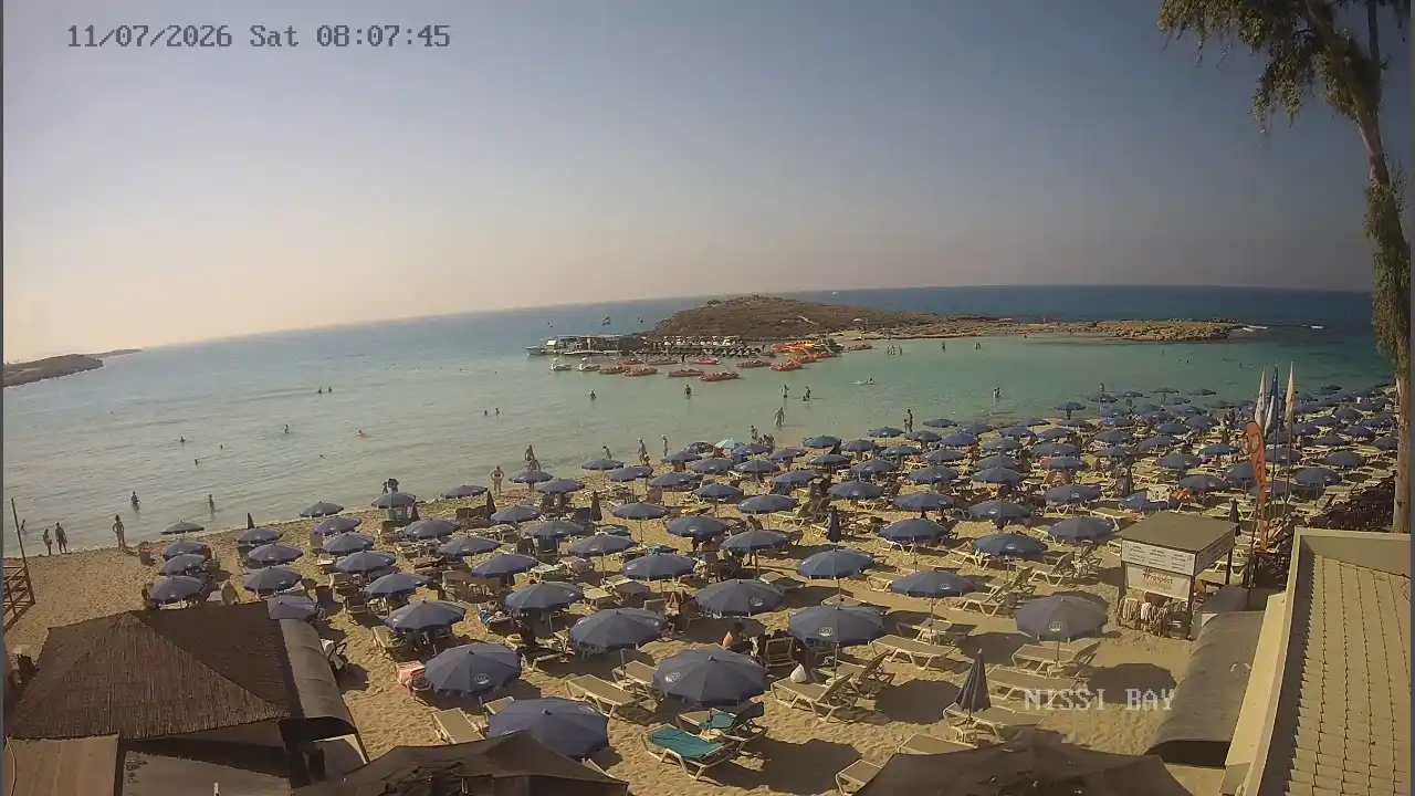 Webcam snapshot from :city — July 11, 2026 06:00