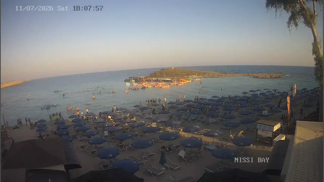 Webcam snapshot from :city — July 11, 2026 16:00