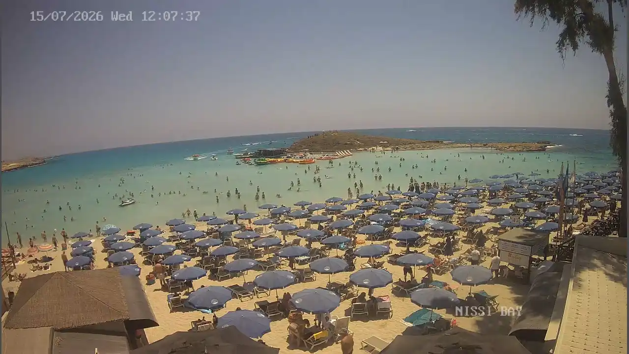 Webcam snapshot from :city — July 15, 2026 10:00