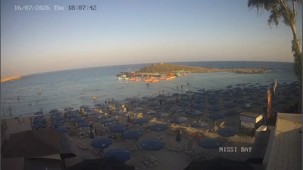 Webcam snapshot from :city — July 16, 2026 16:00