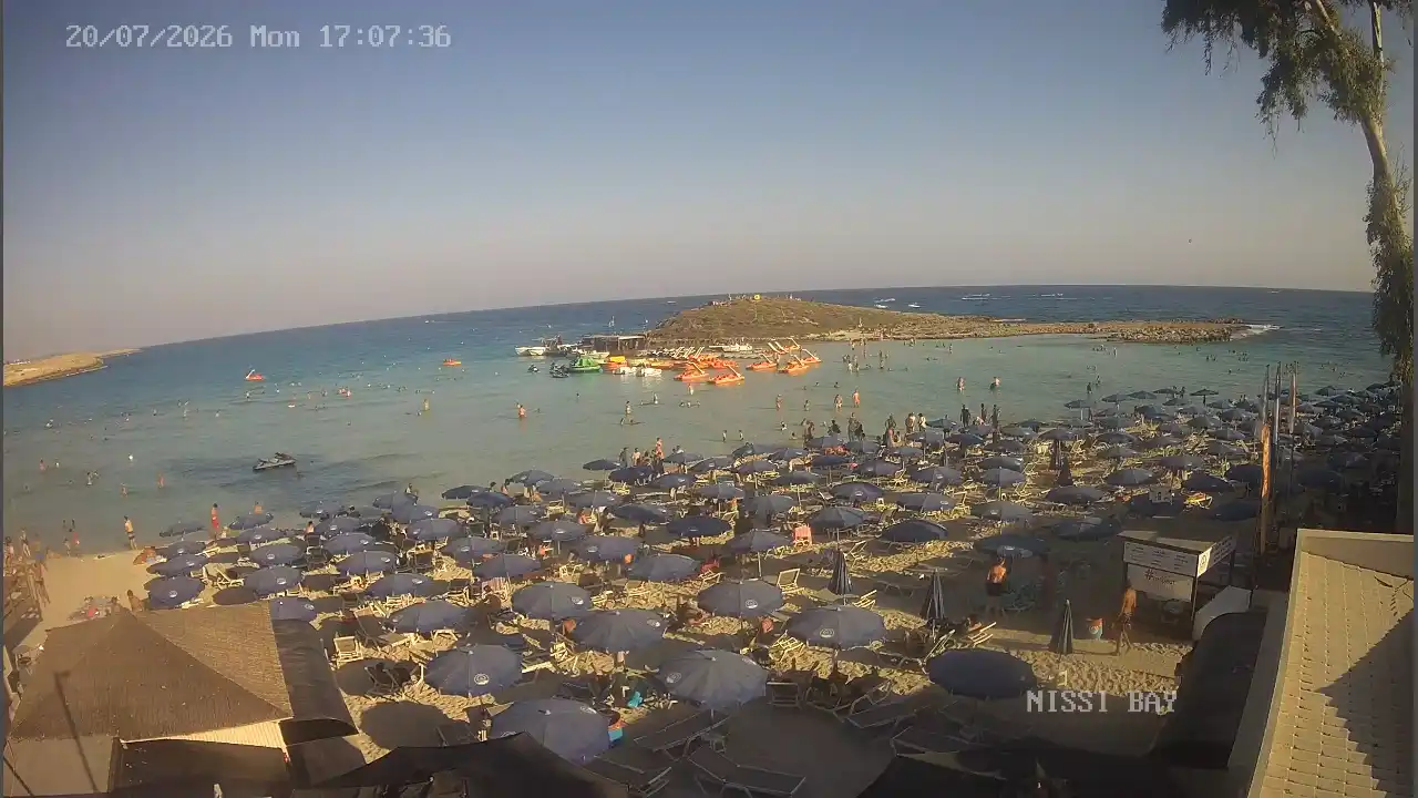 Webcam snapshot from :city — July 20, 2026 15:00