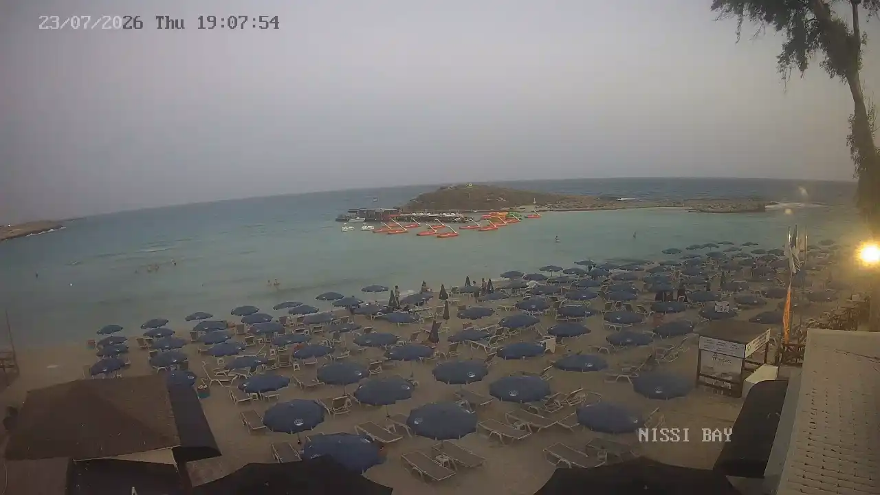 Webcam snapshot from :city — July 23, 2026 17:00