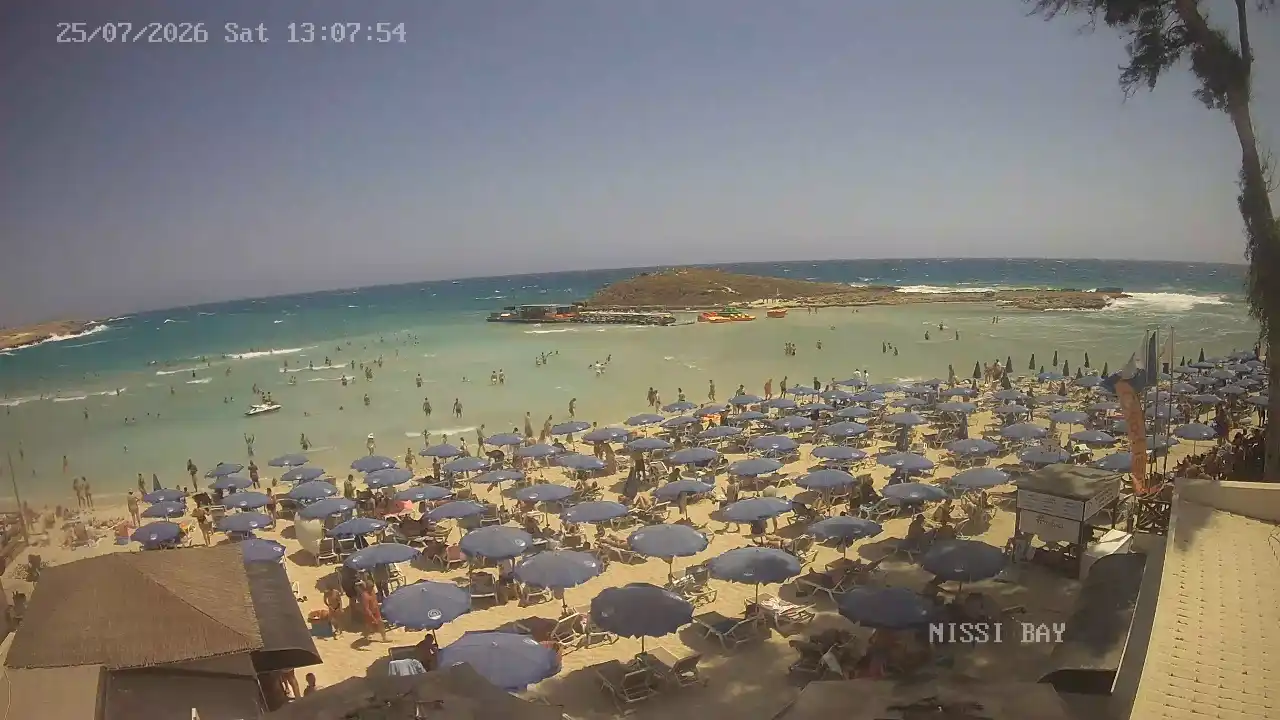 Webcam snapshot from :city — July 25, 2026 11:00