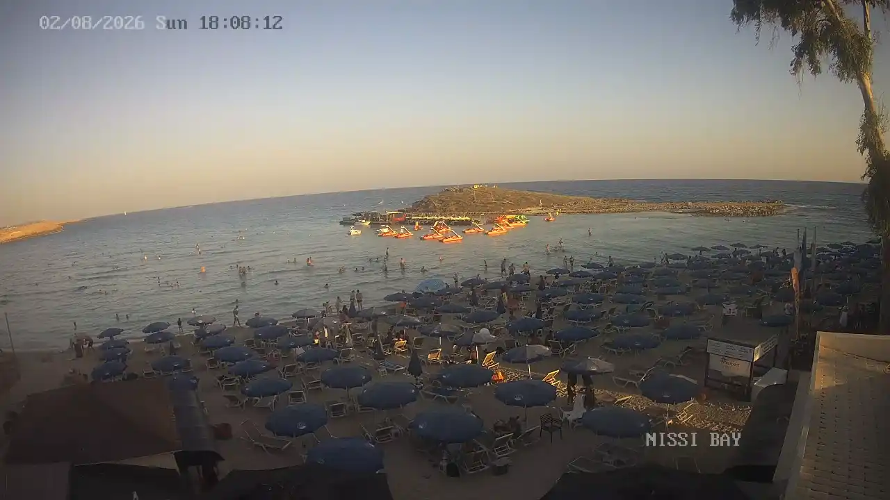Webcam snapshot from :city — August 2, 2026 16:00