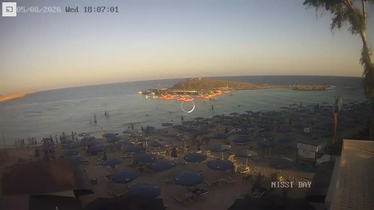 Webcam snapshot from :city — August 5, 2026 16:00