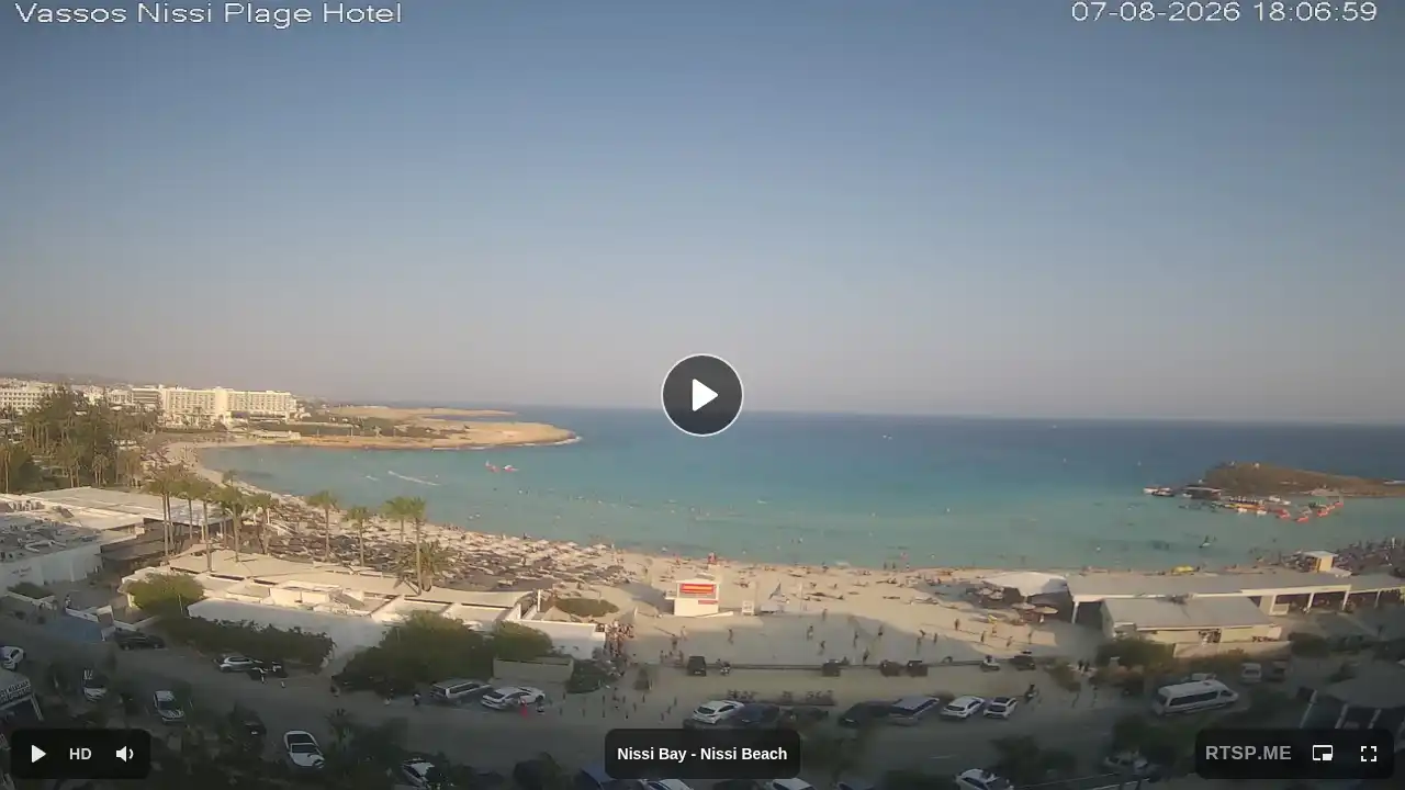 Webcam snapshot from :city — August 7, 2026 15:00