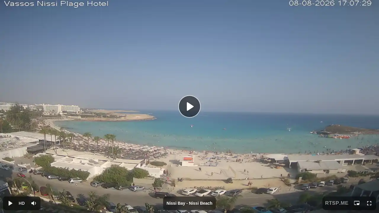 Webcam snapshot from :city — August 8, 2026 14:00