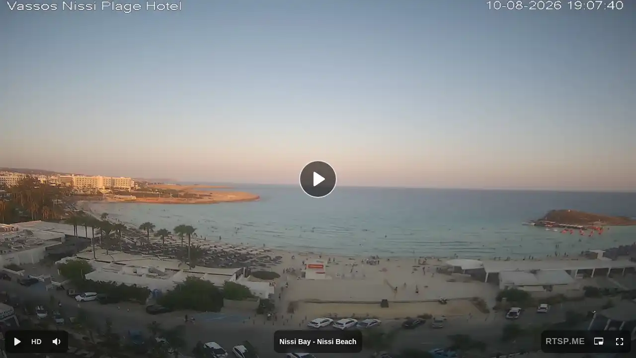 Webcam snapshot from :city — August 10, 2026 16:00