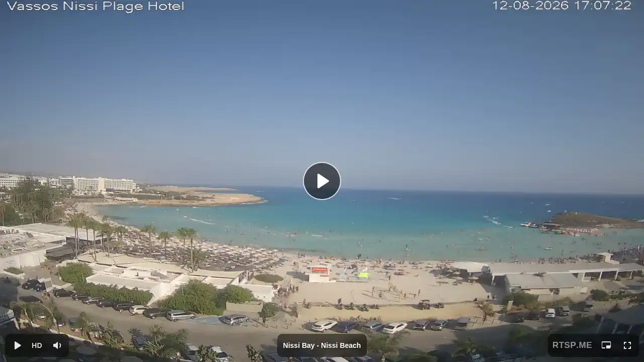 Webcam snapshot from :city — August 12, 2026 14:00