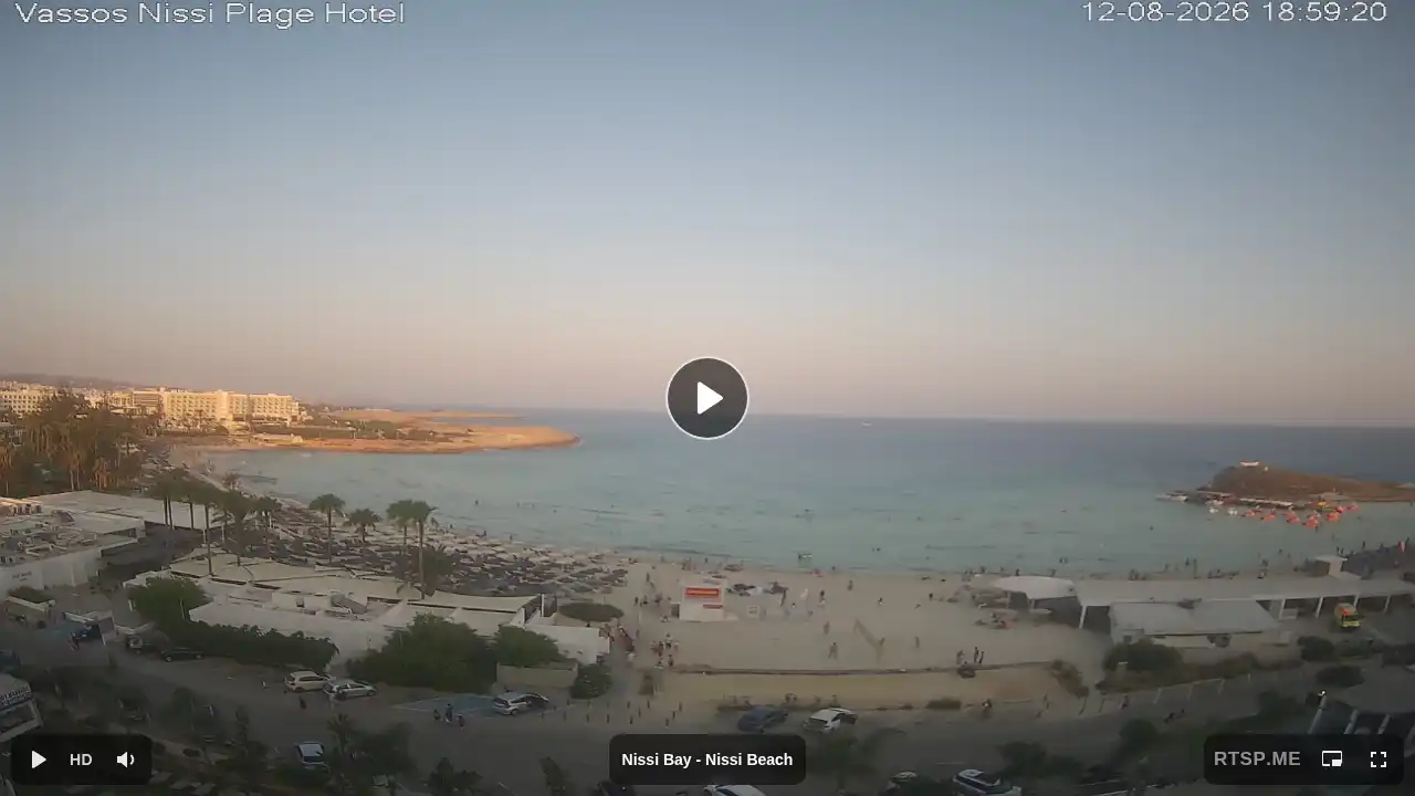 Webcam snapshot from :city — August 12, 2026 16:00