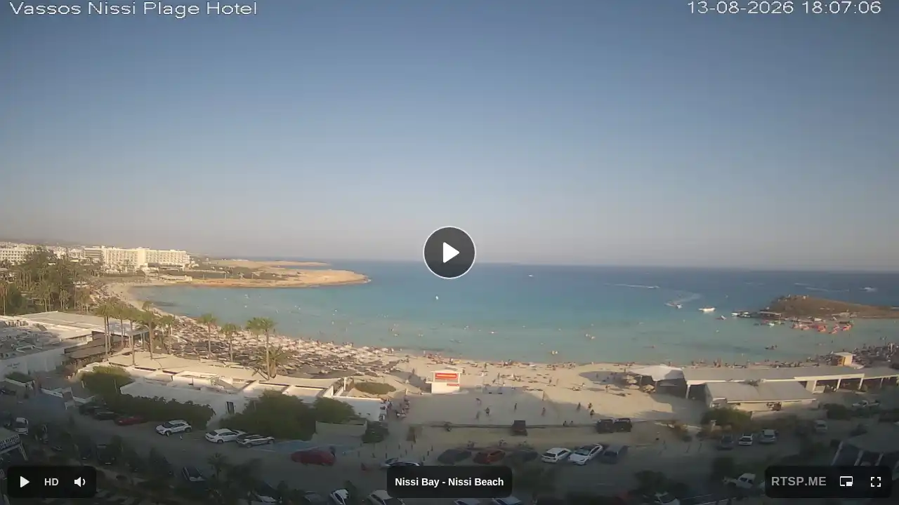 Webcam snapshot from :city — August 13, 2026 15:00