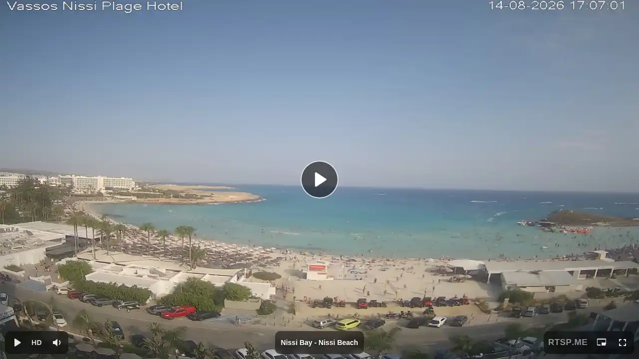 Webcam snapshot from :city — August 14, 2026 14:00