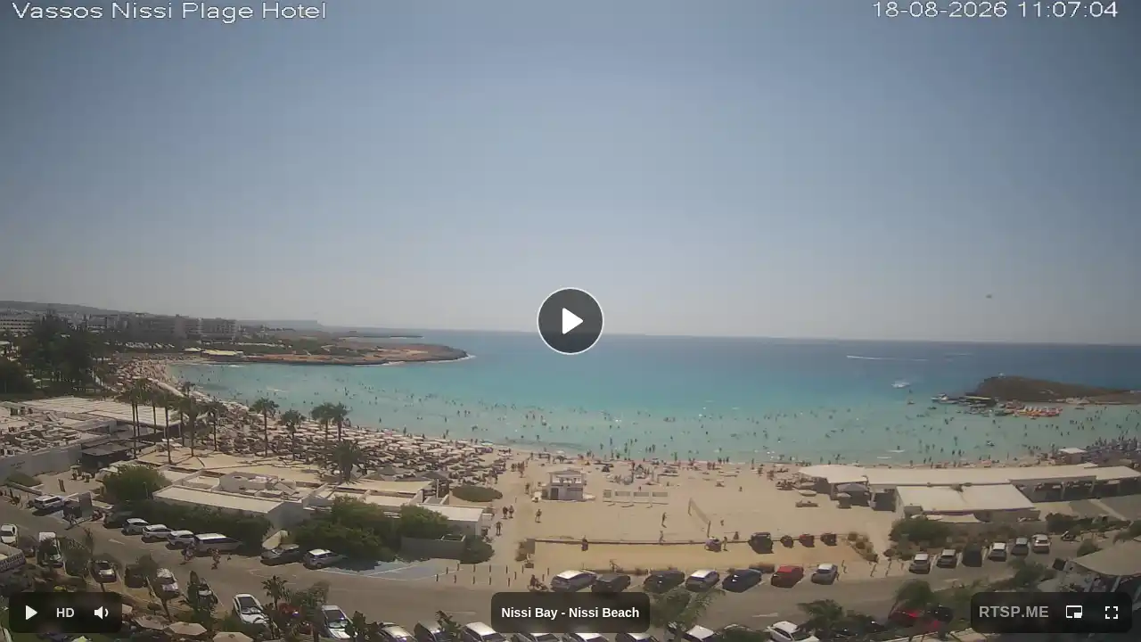 Webcam snapshot from :city — August 18, 2026 08:00
