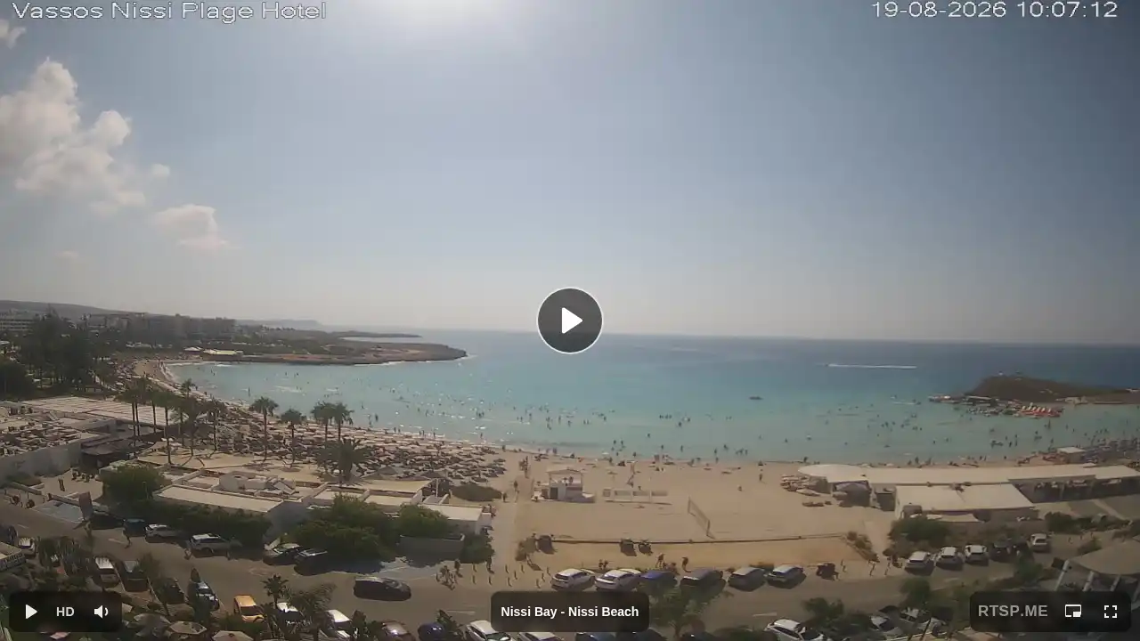 Webcam snapshot from :city — August 19, 2026 07:00