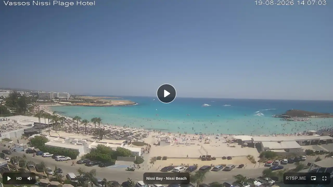 Webcam snapshot from :city — August 19, 2026 11:00
