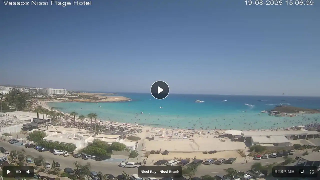 Webcam snapshot from :city — August 19, 2026 12:00