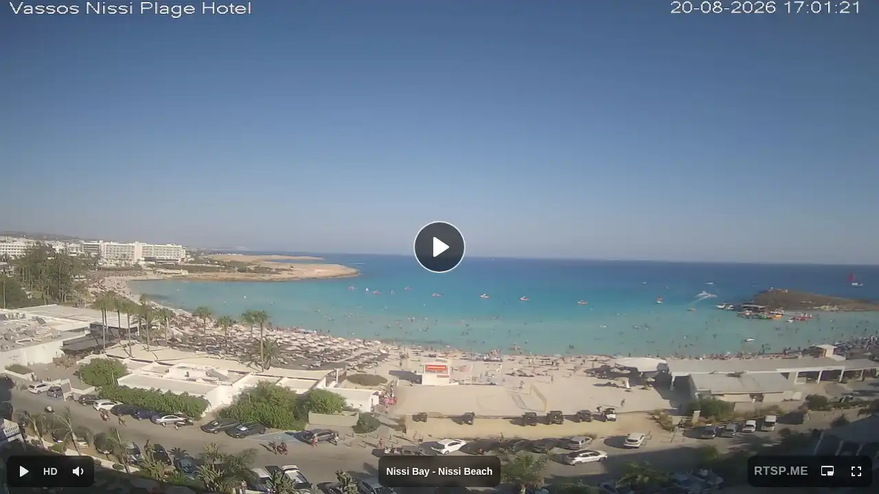 Webcam snapshot from :city — August 20, 2026 14:00