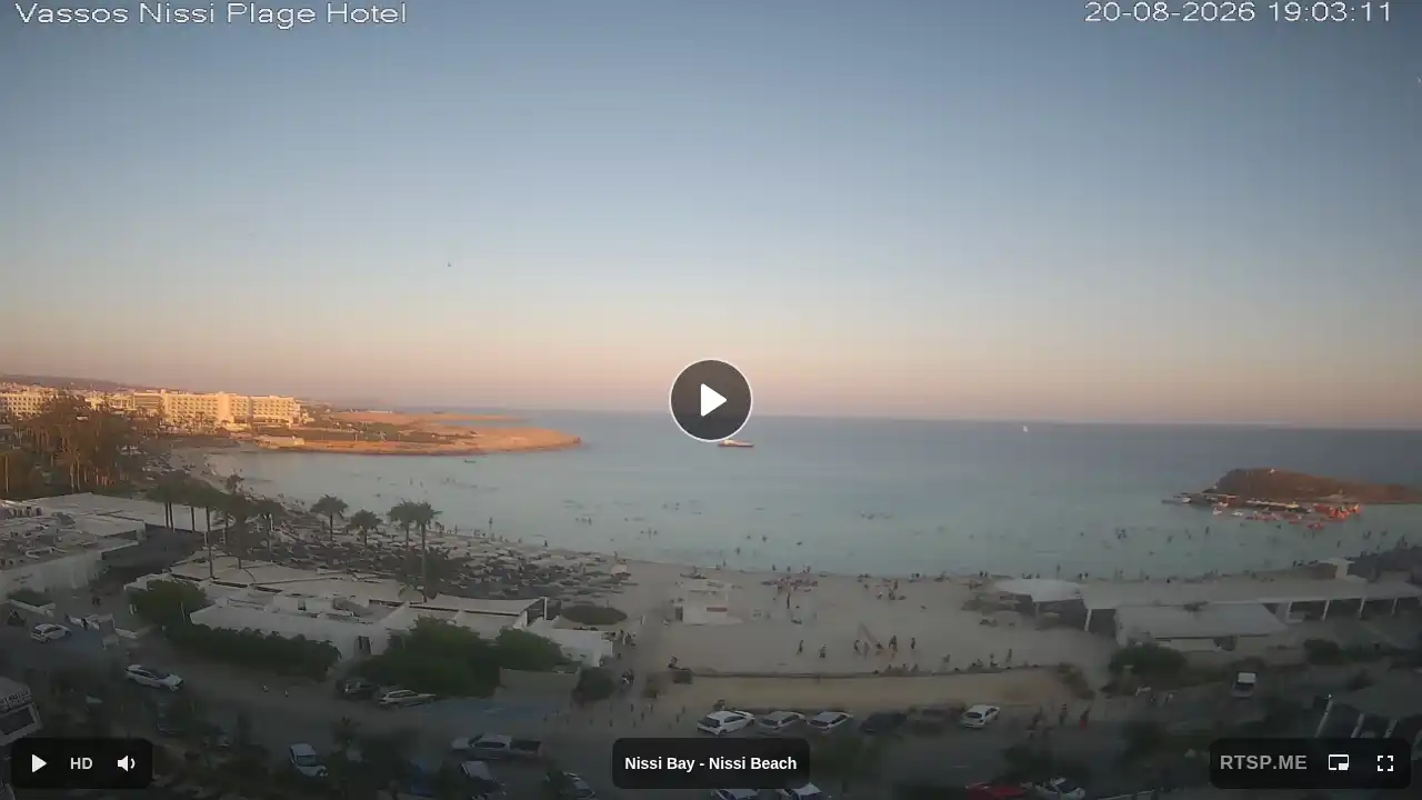 Webcam snapshot from :city — August 20, 2026 16:00