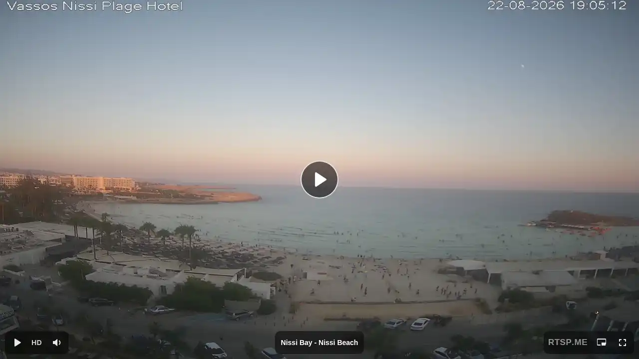 Webcam snapshot from :city — August 22, 2026 16:00