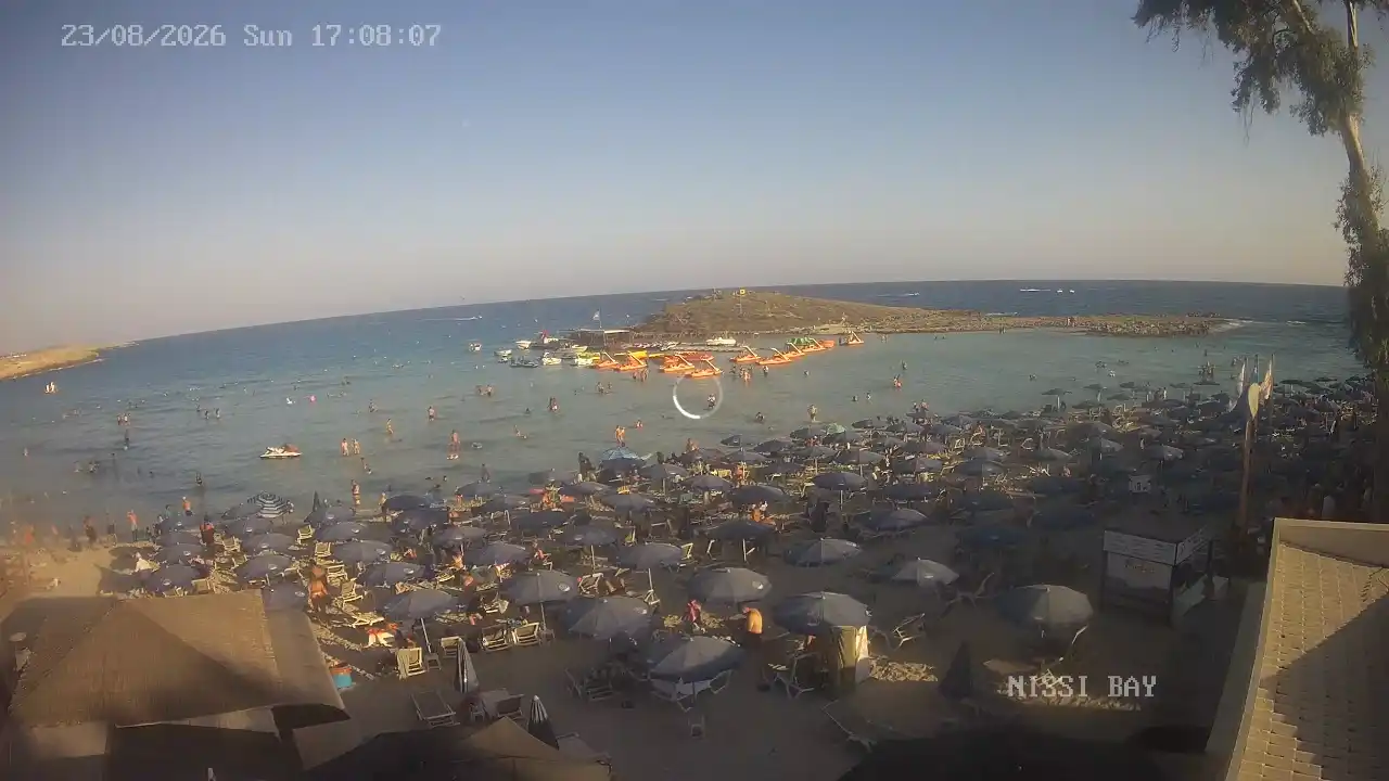 Webcam snapshot from :city — August 23, 2026 15:00