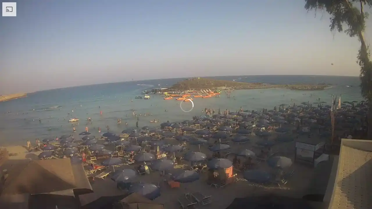 Webcam snapshot from :city — August 25, 2026 15:00