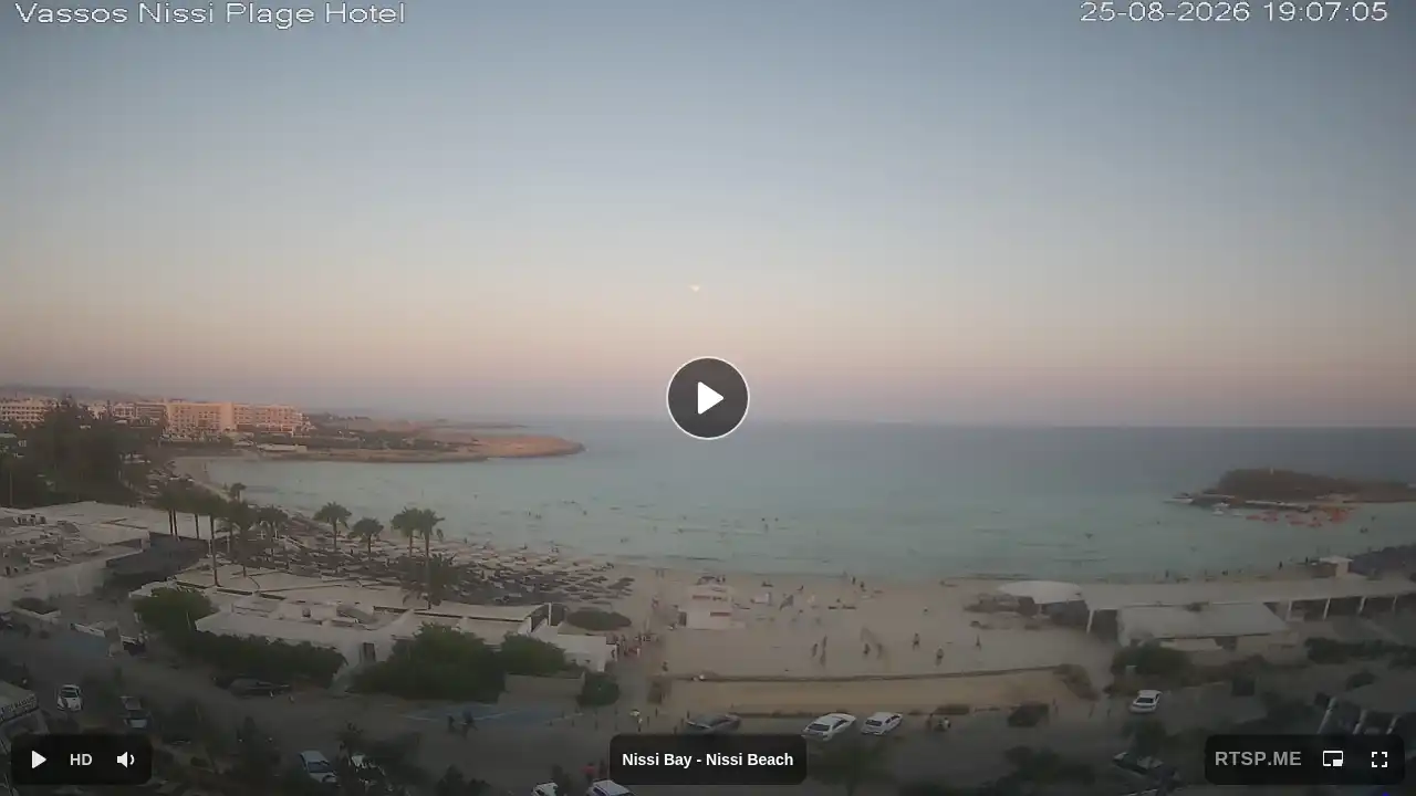 Webcam snapshot from :city — August 25, 2026 16:00