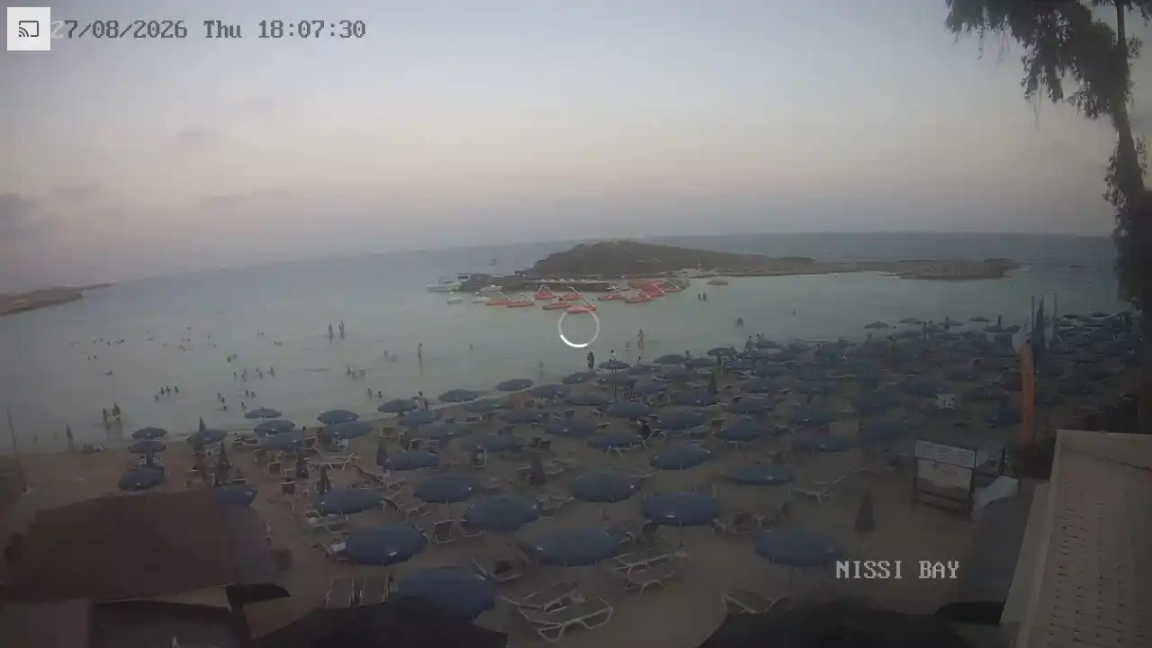 Webcam snapshot from :city — August 27, 2026 16:00