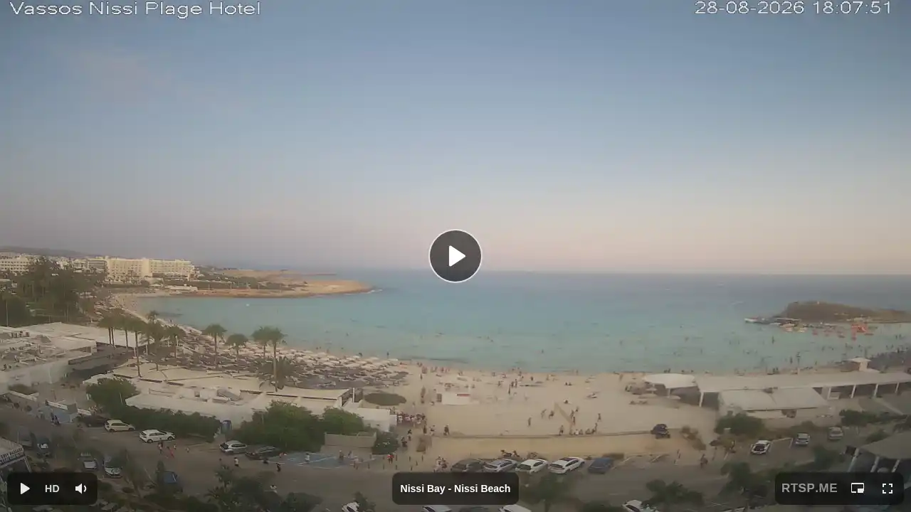 Webcam snapshot from :city — August 28, 2026 15:00