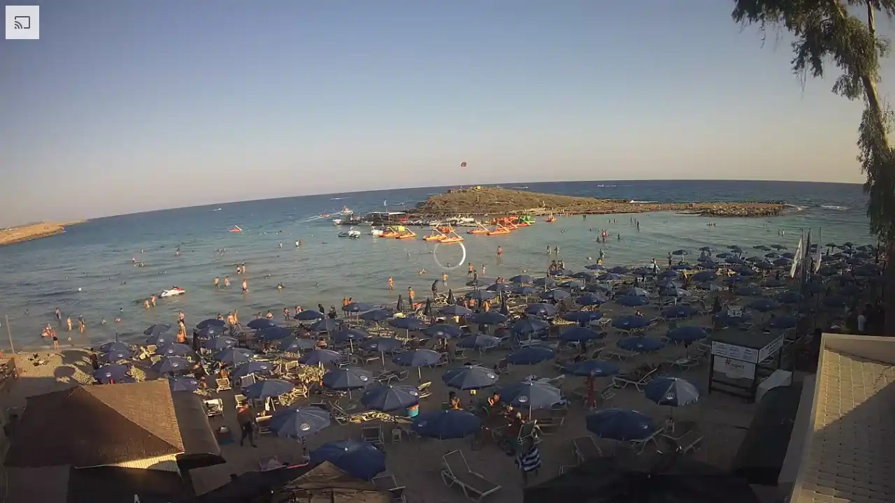 Webcam snapshot from :city — August 31, 2026 15:00