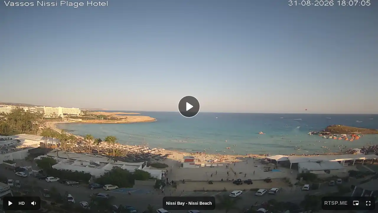 Webcam snapshot from :city — August 31, 2026 15:00