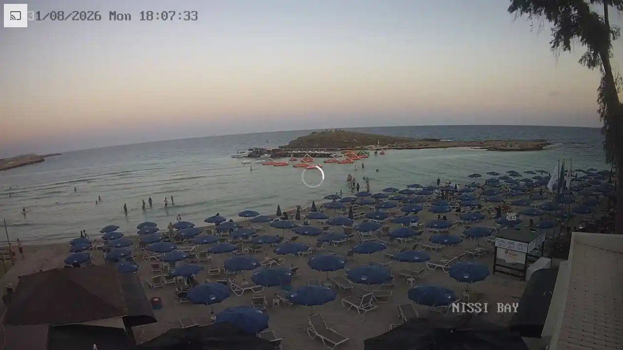 Webcam snapshot from :city — August 31, 2026 16:00