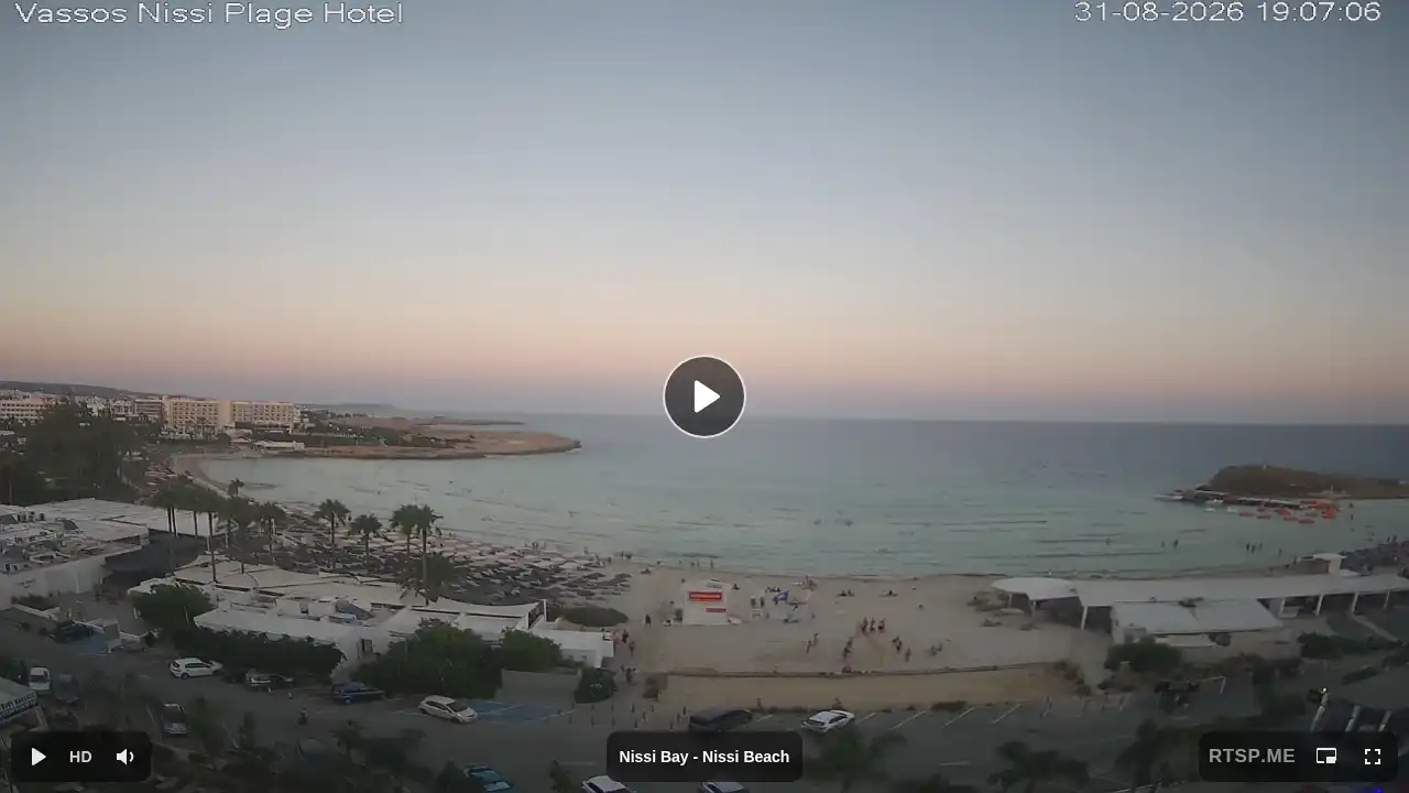 Webcam snapshot from :city — August 31, 2026 16:00