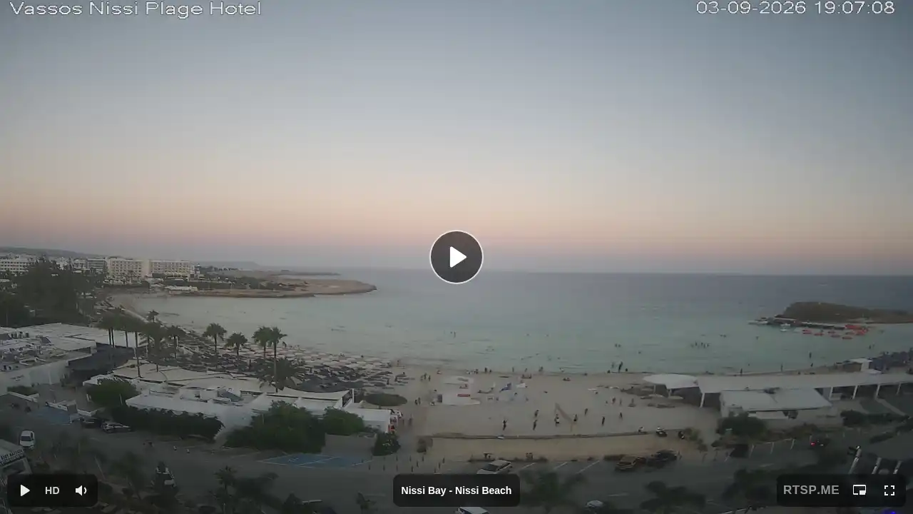 Webcam snapshot from :city — September 3, 2026 16:00
