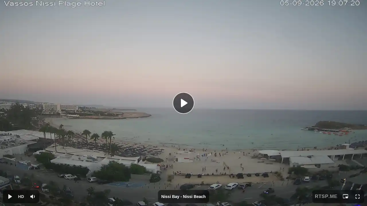 Webcam snapshot from :city — September 5, 2026 16:00