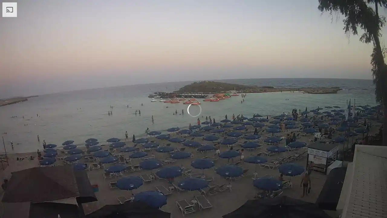 Webcam snapshot from :city — September 6, 2026 16:00